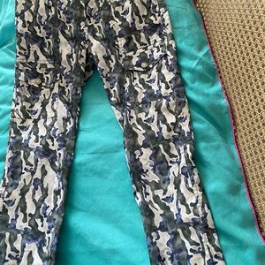 Anatomy camp pants!  Almost new…no wrinkle, machine washable.